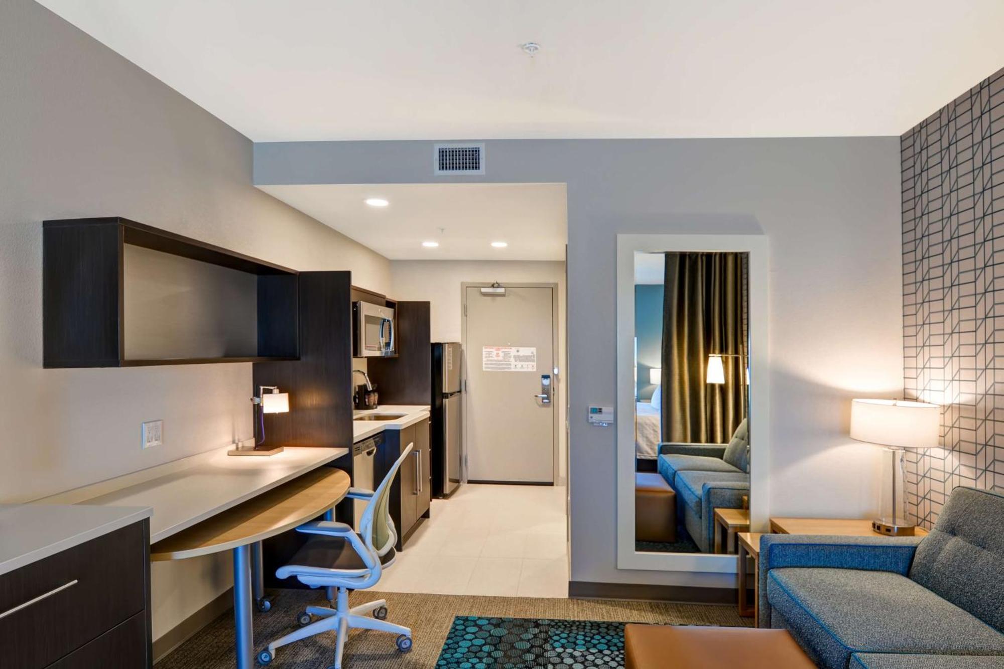 Home2 Suites By Hilton Palmdale Exterior photo