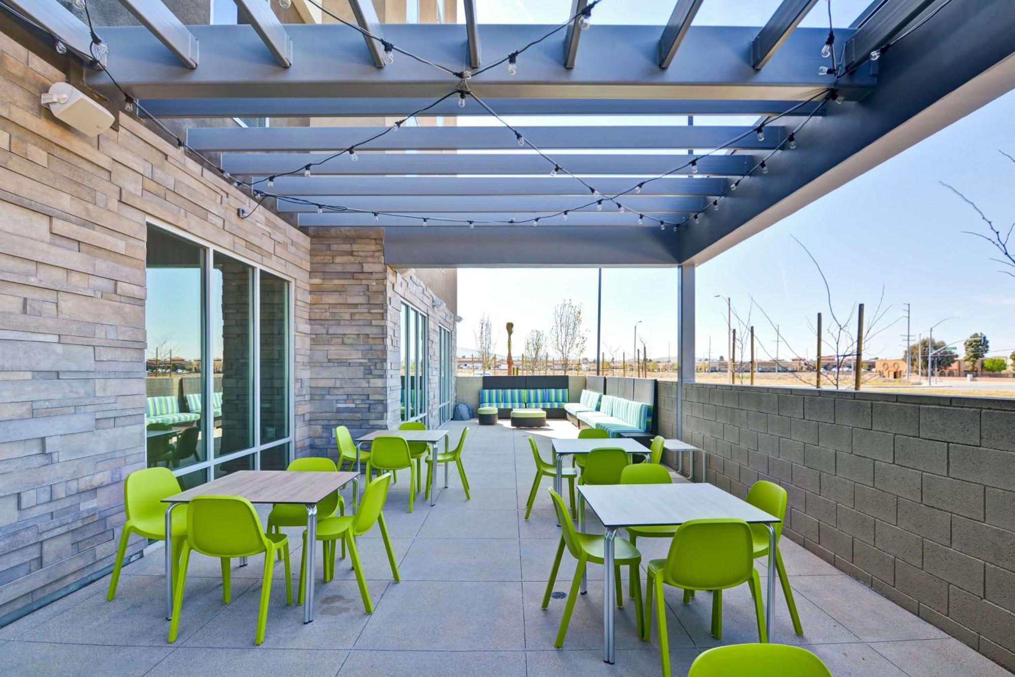Home2 Suites By Hilton Palmdale Exterior photo